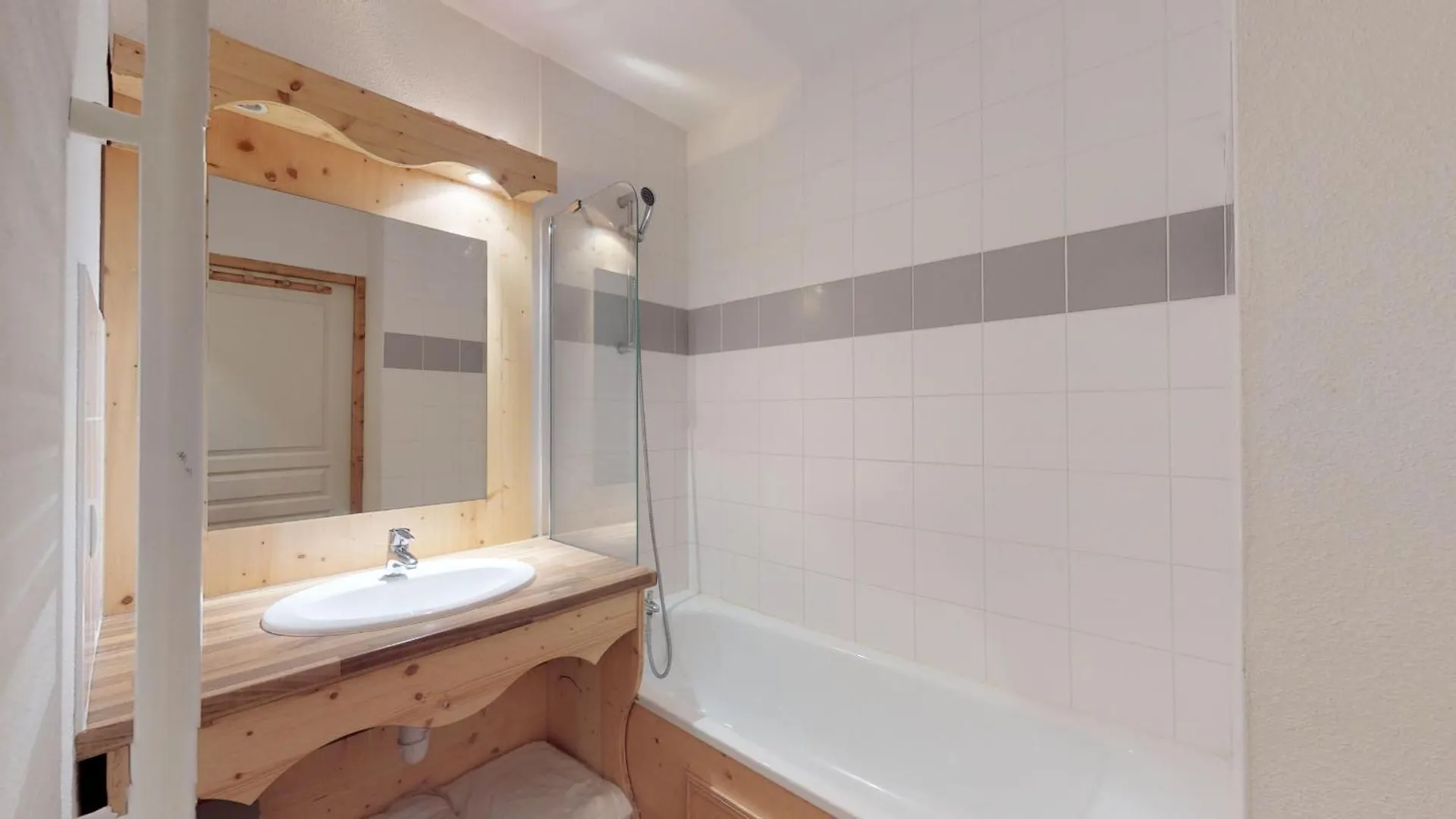 Hameau 5 002 - SPA & PISCINE studio 2 pers Orelle Apartament